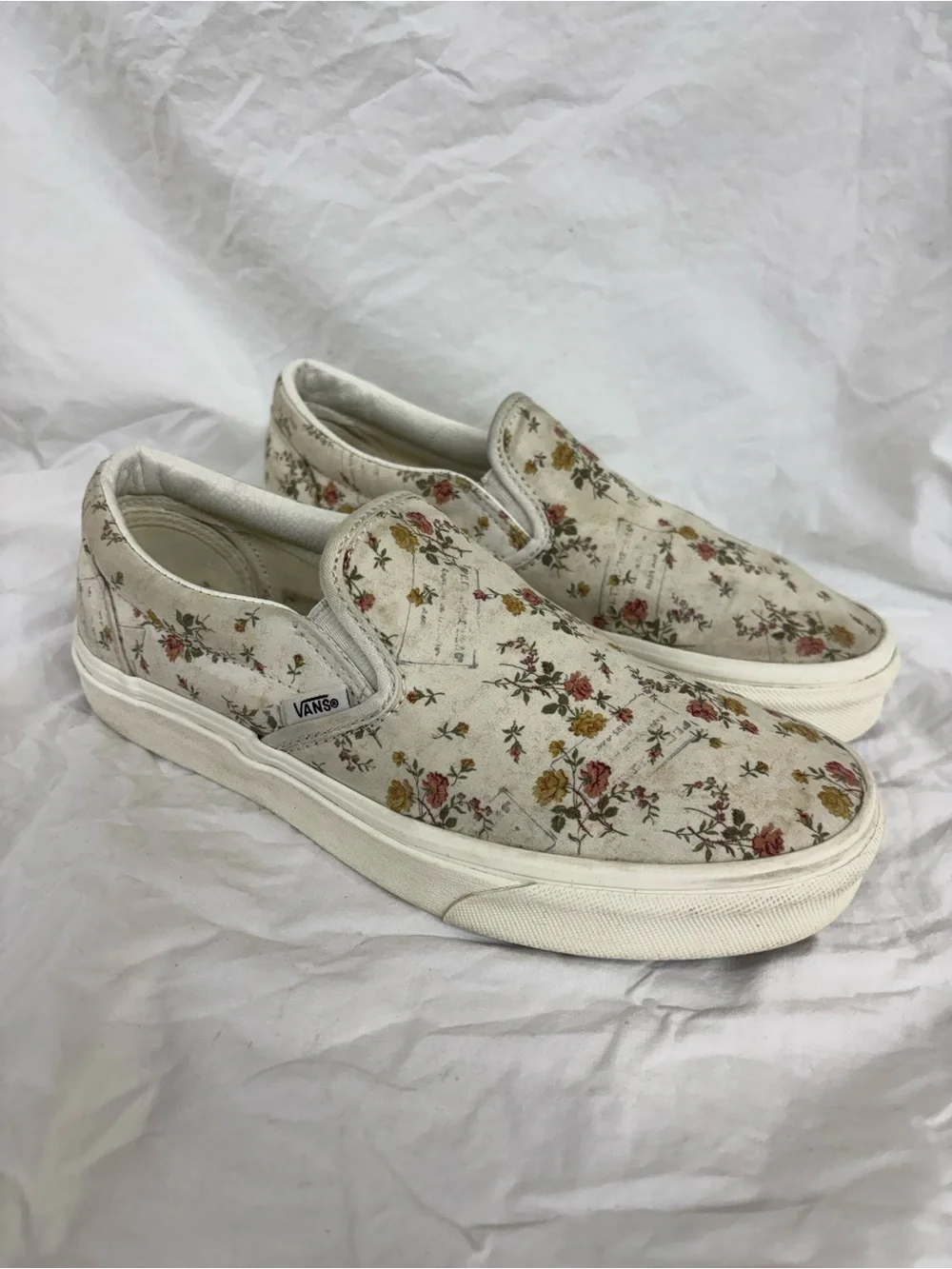Vans Cream/Floral Print Canvas Slip-On Sneakers | Women Size 5.5